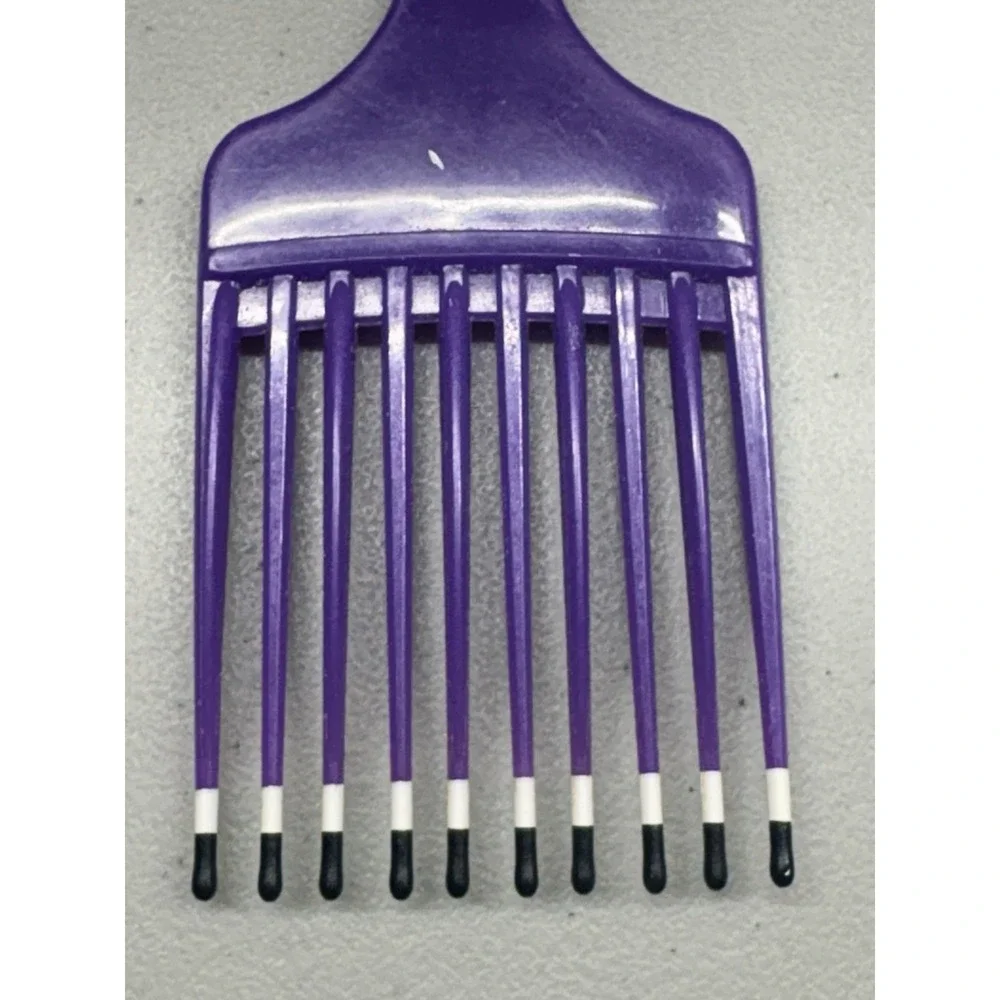 Vintage Color Dip HAIR PICK Lift Comb Purple Retro 80s USA Patent 4345608